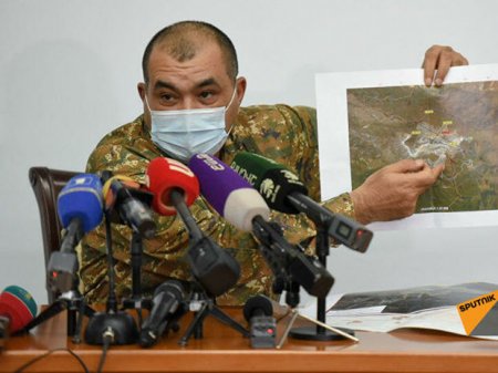 Vəzifəsindən uzaqlaşdırılan erməni general prezidenti və baş naziri məhkəməyə verib