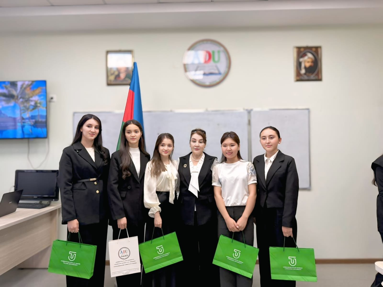 18 Oktyabr - Müstəqilliyin Bərpası Gününə həsr olunmuş tədbir